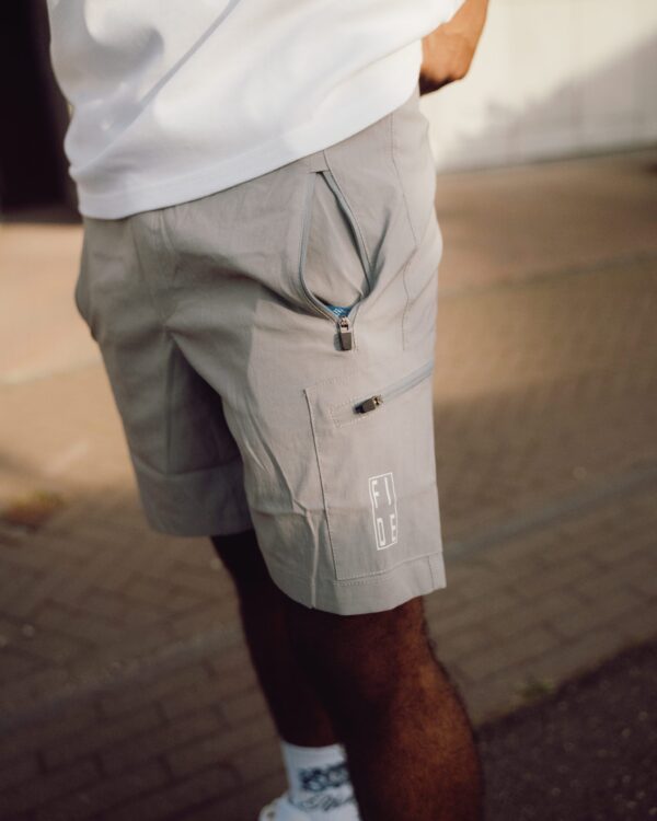 TECH CARGO SHORTS – ANTHRACITE GREY