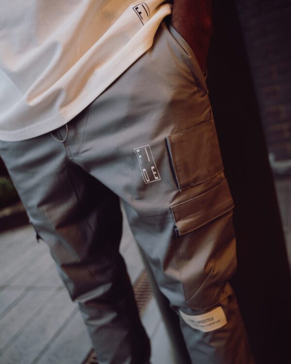 CARGO PANTS close up front